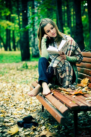in_autumn_silence_by_Lucem_readinglarge in_autumn_silence_by_Lucem_readinglarge