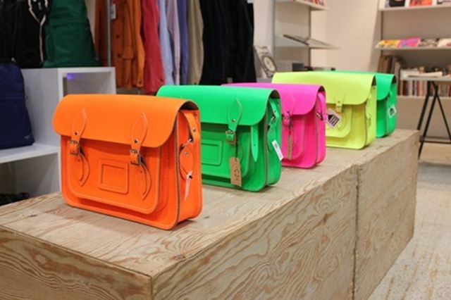 the-cambridge-satchel-company-for-dover-street-market-fluo-collection-0_140701095_large the-cambridge-satchel-company-for-dover-street-market-fluo-collection-0_140701095_large