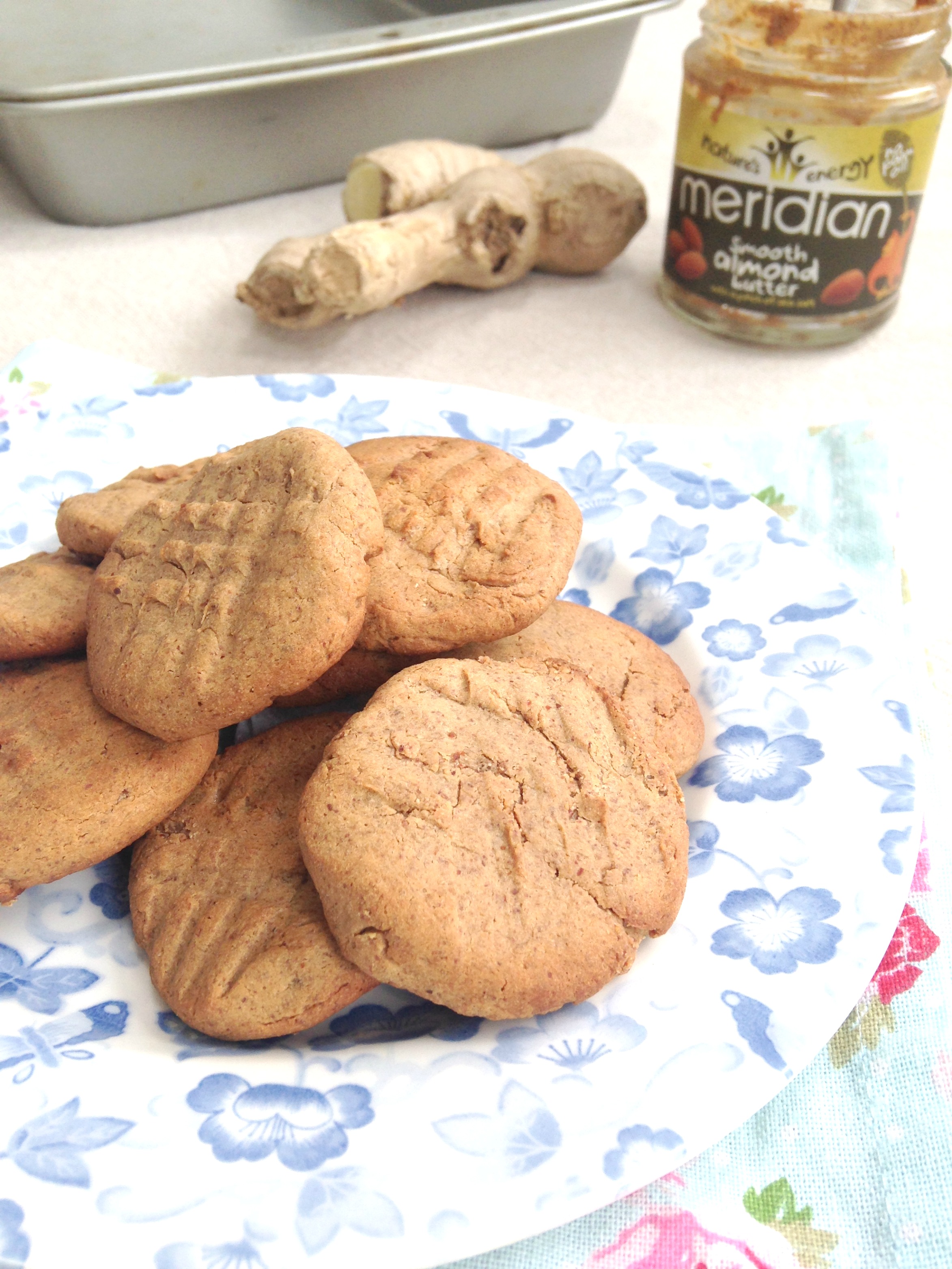 Gingerbread Almond Cookies 3