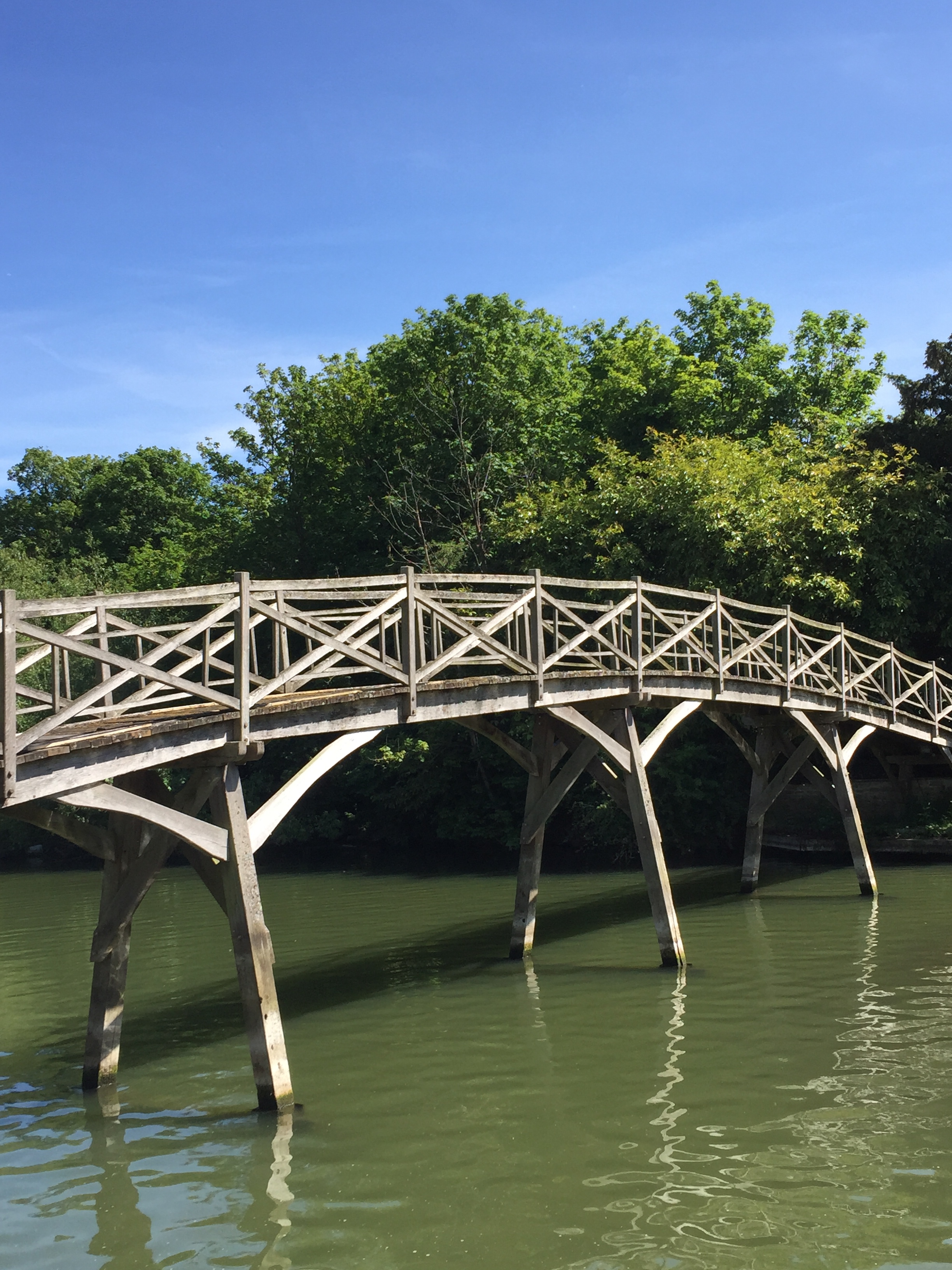 The Inspector Morse Trail in Oxfordshire is a great day out.  Take a walk by the river and visit the pubs and take in the views. 