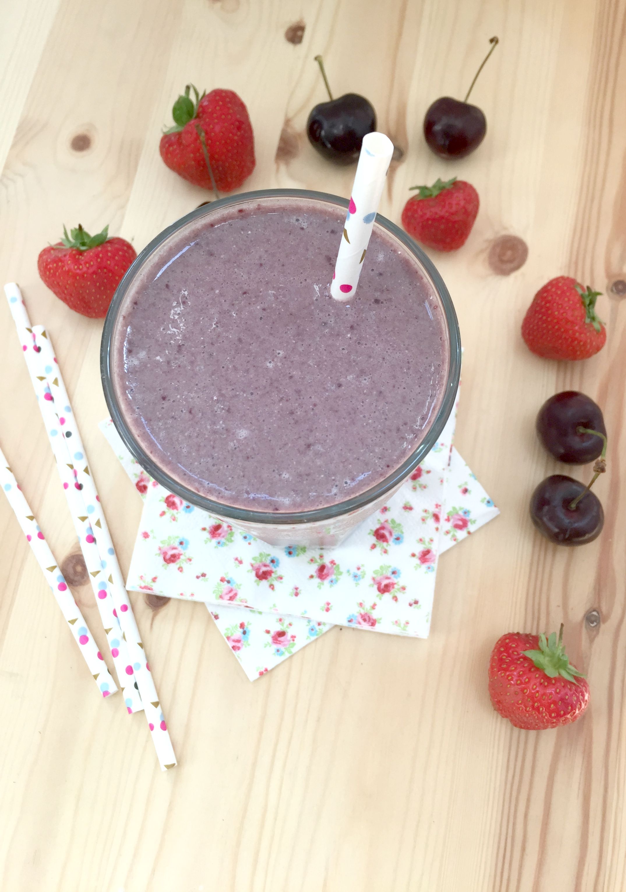 Sweet Cherry Vanilla and Chilli Smoothie 5
