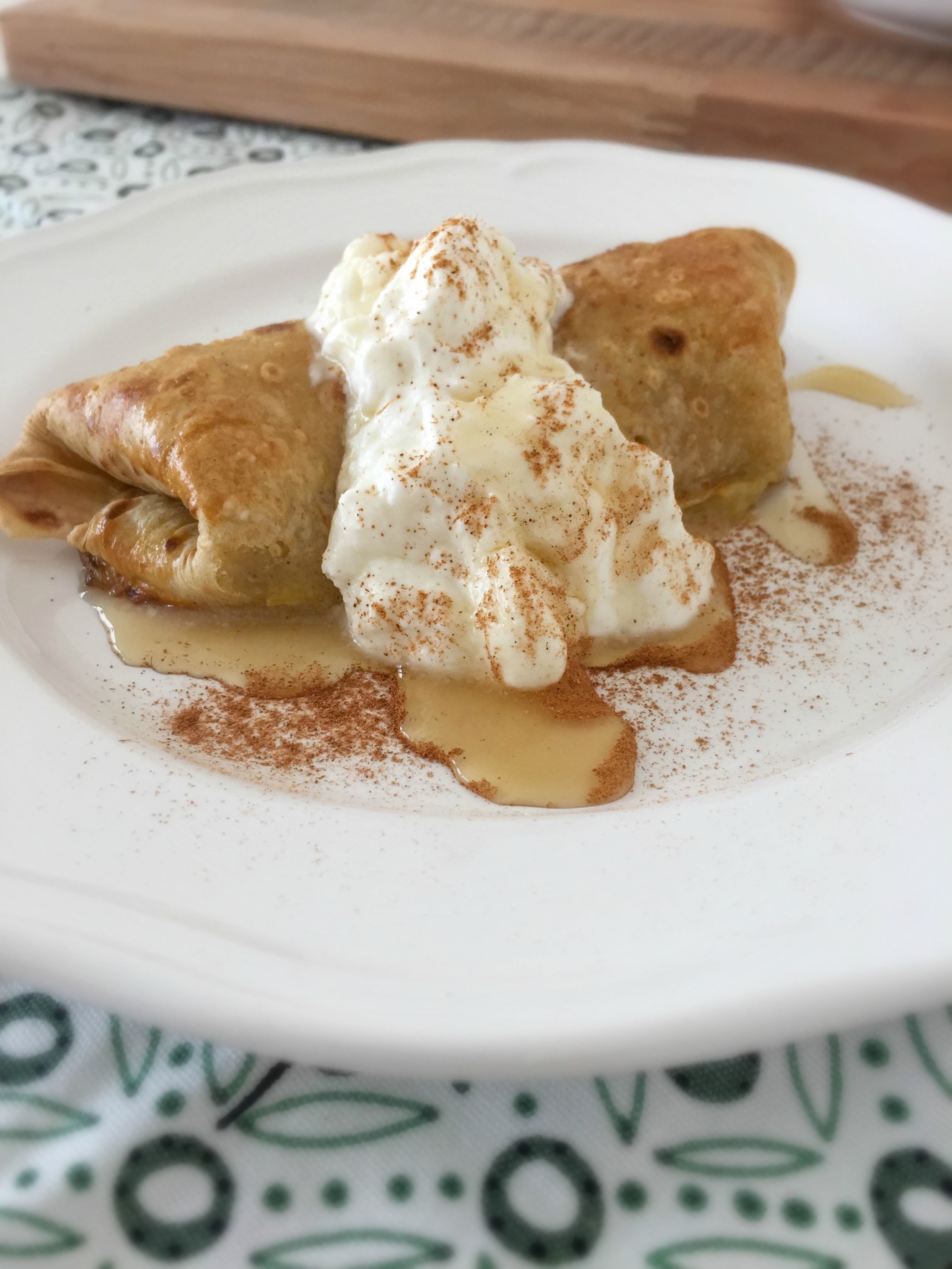 Apple and Cinnamon Pancake Rolls 4