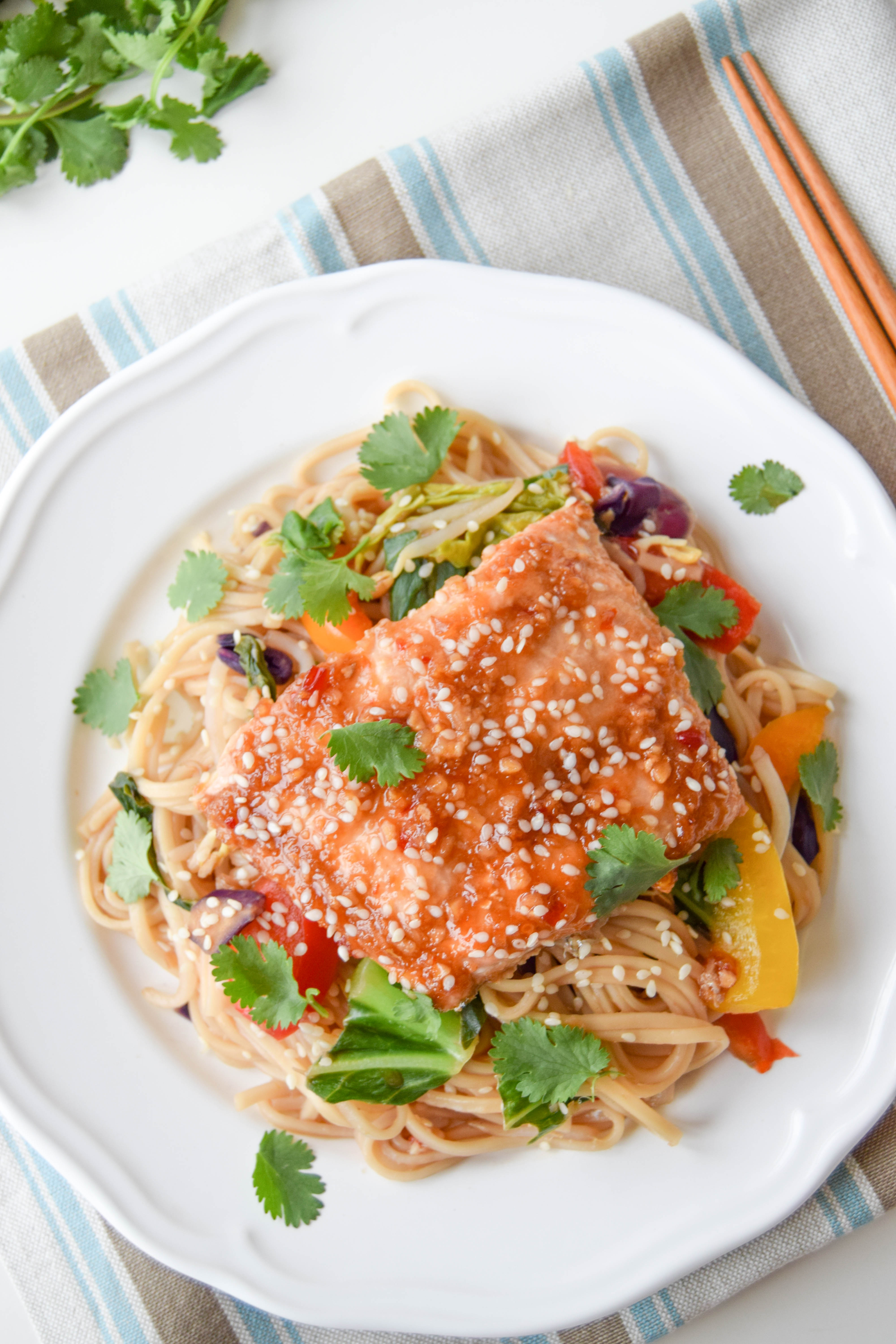 10 minute sweet chilli salmon stirfry 8