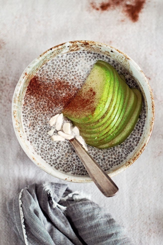 Apple-Cinnamon-Chia-Pudding - Hello Glow