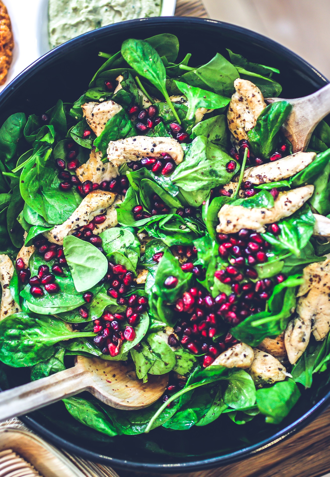 food-salad-healthy-lunch