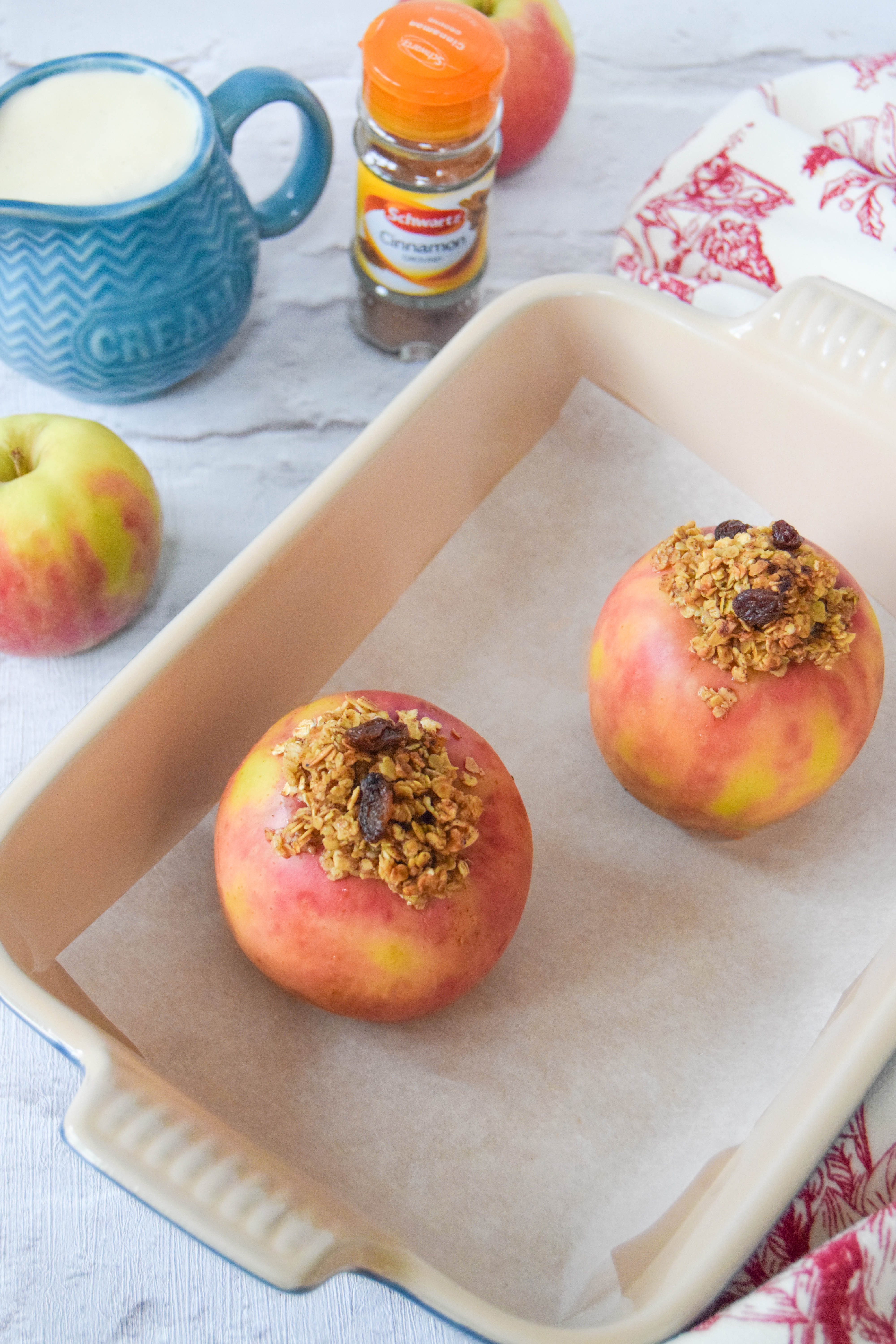 A healthy apple based dessert that the whole family with enjoy! A healthy apple based dessert that the whole family with enjoy!