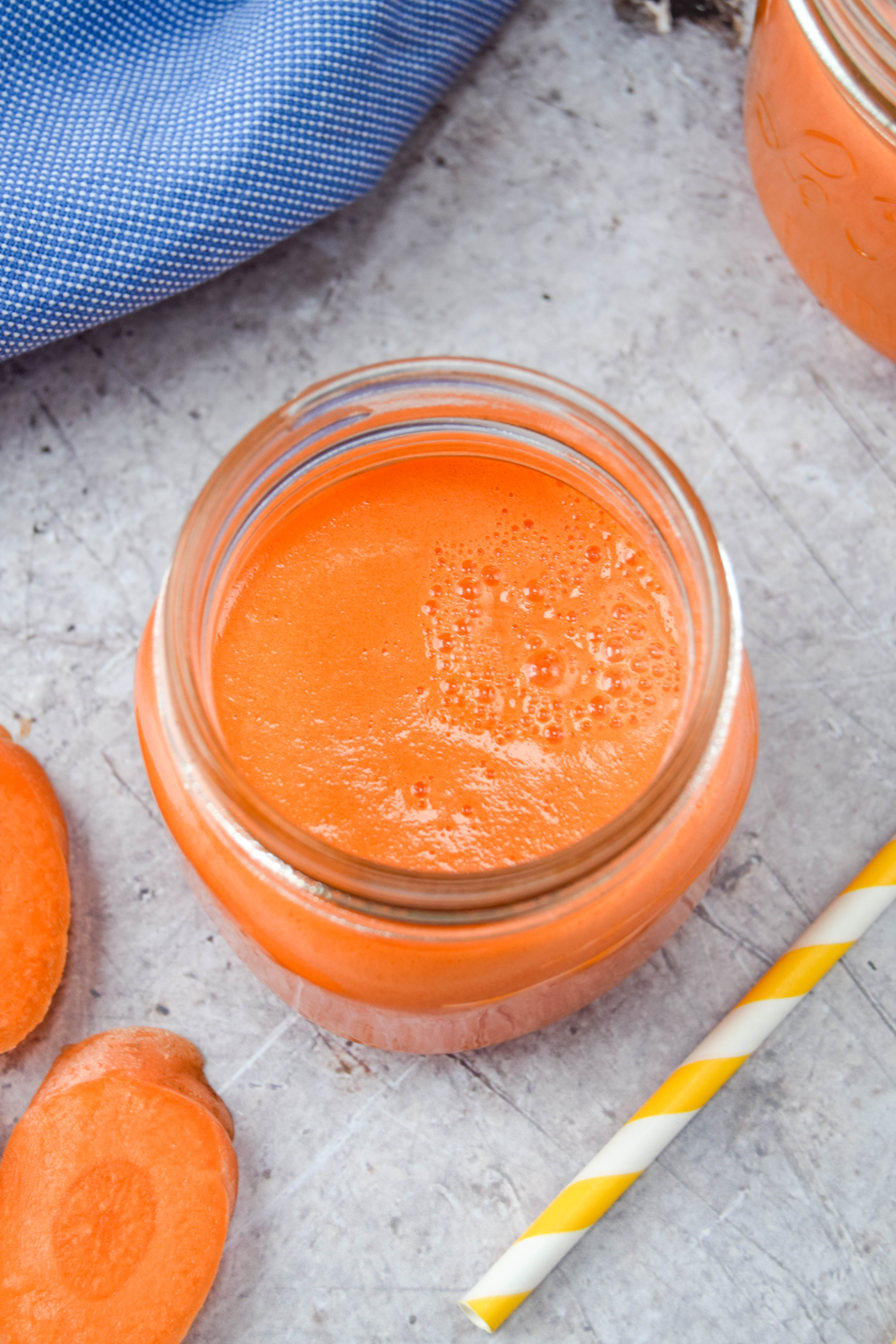 Pineapple, Ginger & Carrot Juice - a refreshing and zingy juice recipe that makes a perfect healthy afternoon pick me up!