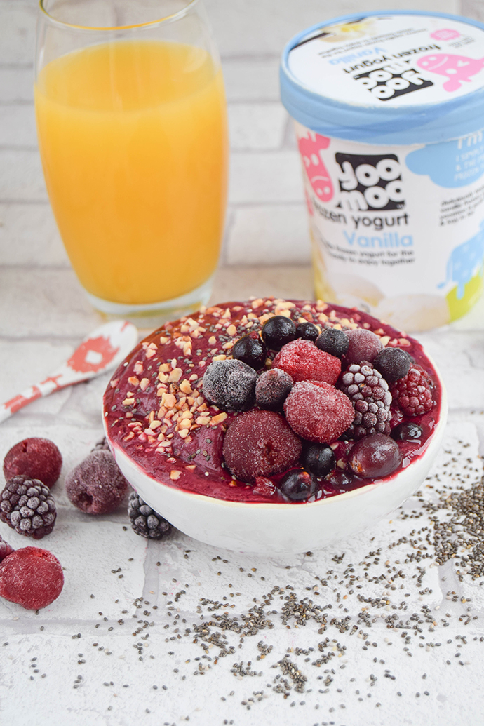 Two colourful frozen yoghurt smoothie recipes using seasonal pear and beetroot with lots of delicious autumnal flavours and ingredients.