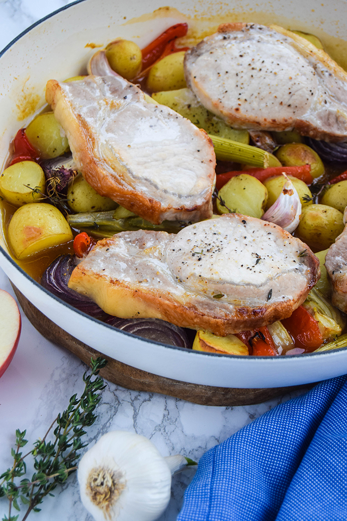 This pork loin medallions with fennel tray bake recipe is a simple dish, packed with lots of vegetables and flavour – a delicious and easy midweek meal.