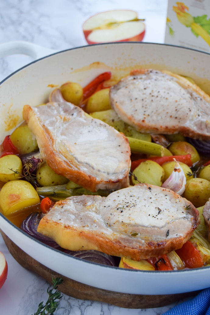 This pork loin medallions with fennel tray bake recipe is a simple dish, packed with lots of vegetables and flavour – a delicious and easy midweek meal.