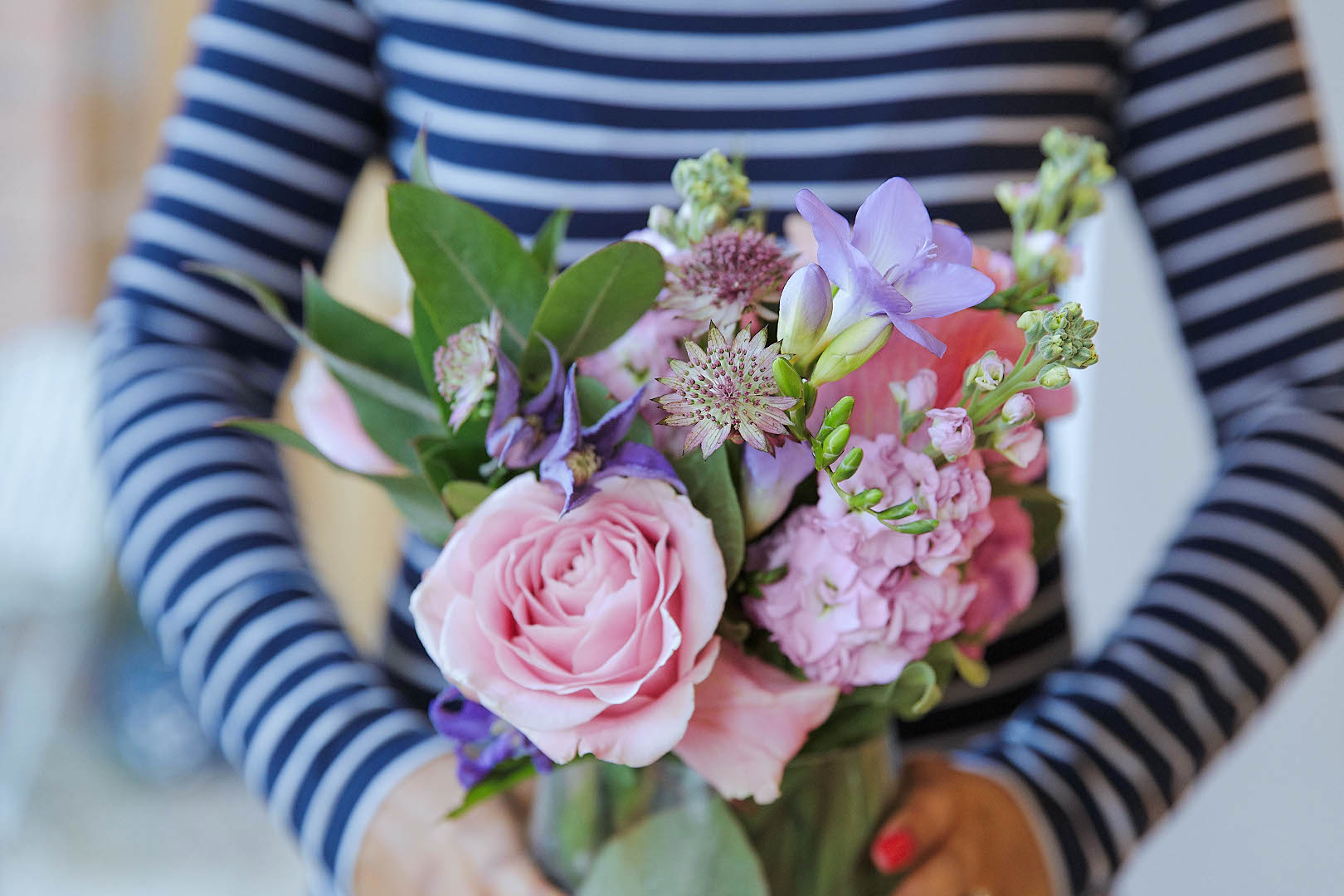 When all of our attention is turned to our homes with the arrival of spring, it's nice to also think about ourselves too. Giving our wellbeing a spring clean is a fantastic form of self care.  We often get stuck in a rut and this season of renewal is a wonderful time to refresh our habits and lifestyle to benefit our wellbeing.