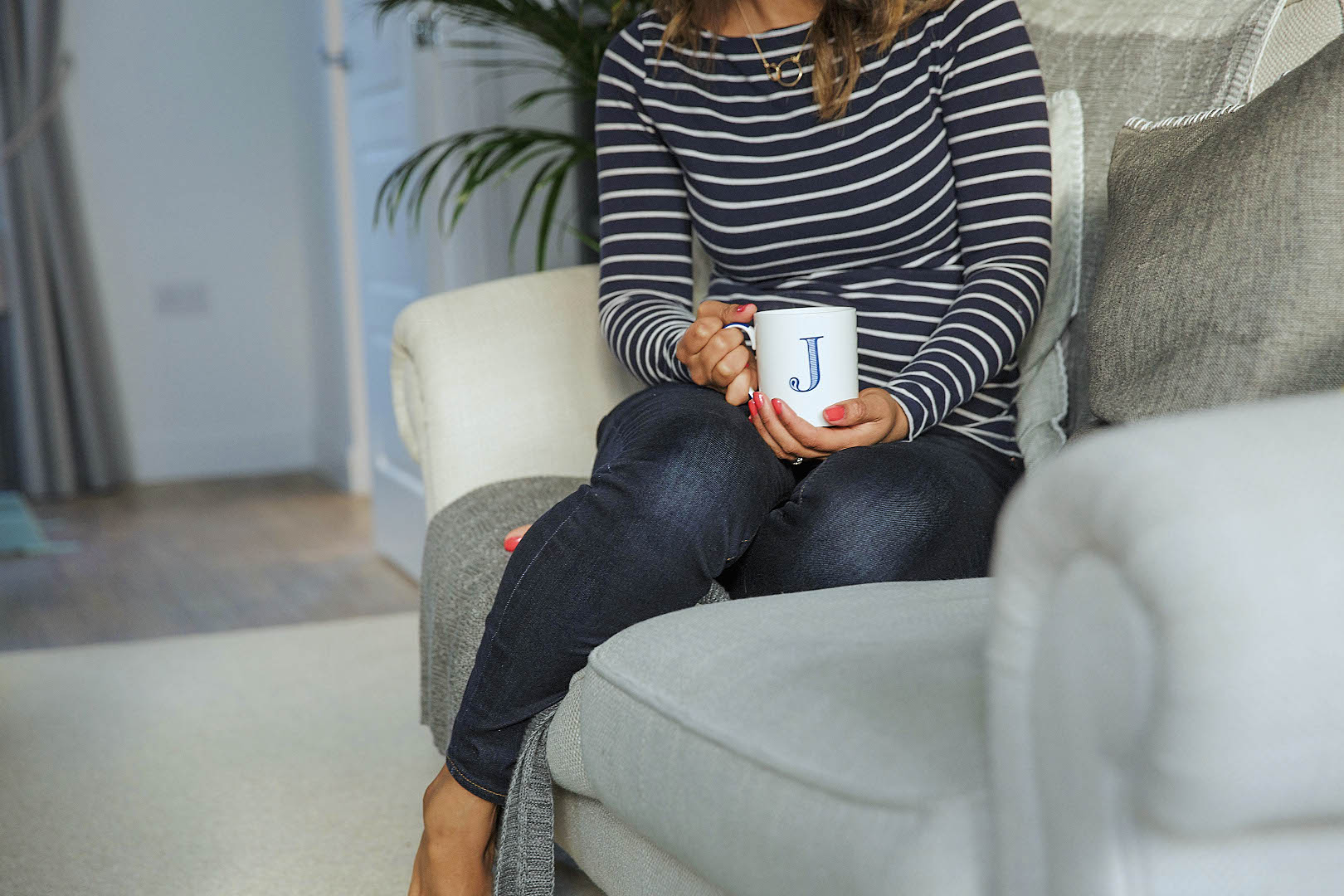 When all of our attention is turned to our homes with the arrival of spring, it's nice to also think about ourselves too. Giving our wellbeing a spring clean is a fantastic form of self care.  We often get stuck in a rut and this season of renewal is a wonderful time to refresh our habits and lifestyle to benefit our wellbeing.
