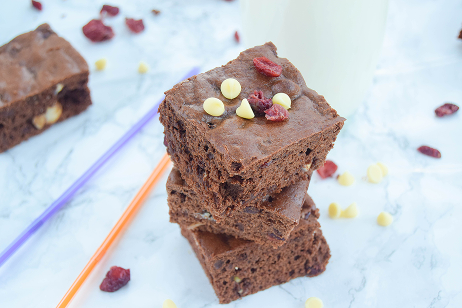 White chocolate macadamia&nbsp;brownies that are totally moreish that you may not be able to just stop at one.&nbsp; If you're scared of baking then these are definitely for you, using the all-in-one method you can whip up a batch without breaking out into a nervous sweat. Plus, they're gluten-free too!