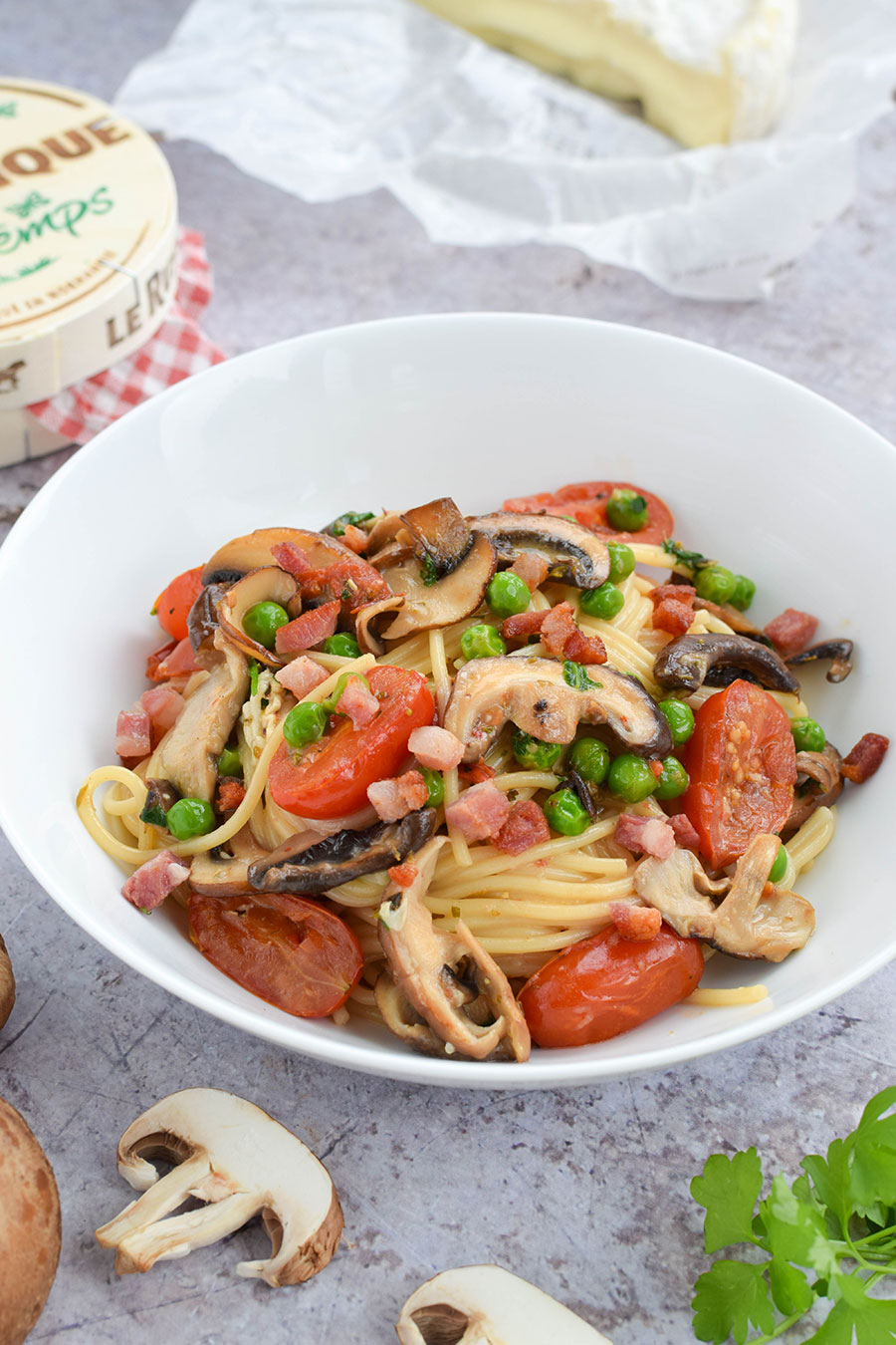  Camembert, Mushroom & Pancetta Pasta makes for a simple yet tasty mid-week dinner option for when you're pushed for time.&nbsp; Creamy camembert when melted helps to create a wonderful around the spaghetti and vegetables and the fresh parsley and oregano really bring this dish to life.