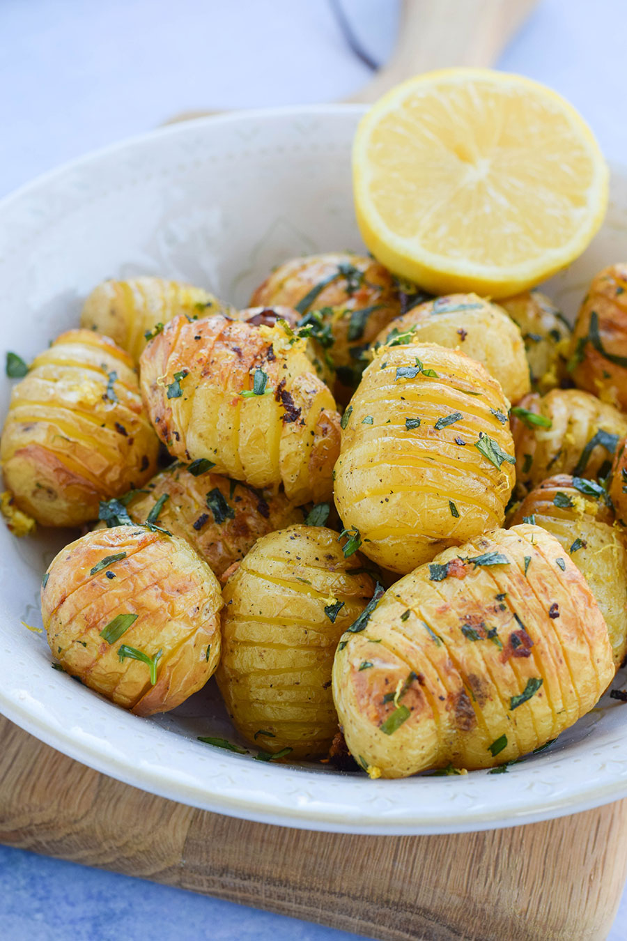 Tarragon & Lemon Hassleback Potatoes, a fresh and summery idea to flavour the humble potato that works wonderfully with fish, poultry and cheese.&nbsp;
