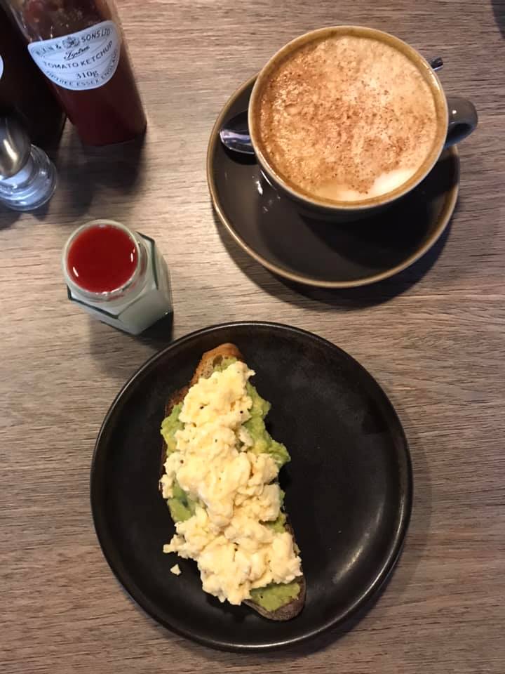 The East London Hotel is convieniently located in the heart of Bethnal Green and only takes 15 minutes to get to central London.