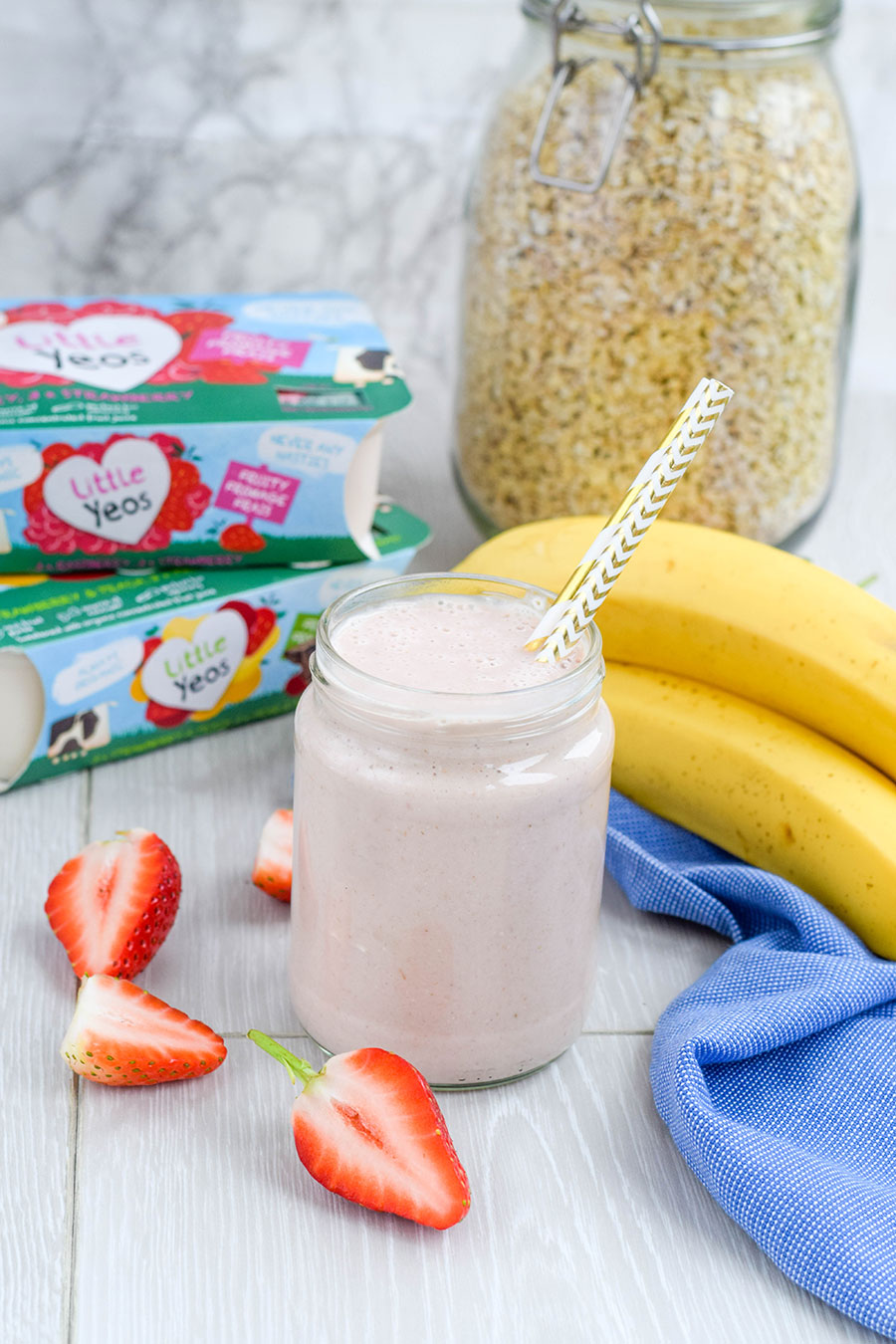 This strawberry oat breakfast smoothie is super filling - why not try it to kick start your day this week.&nbsp; So simple to make with very few ingredients and the best thing is that kids love it too!